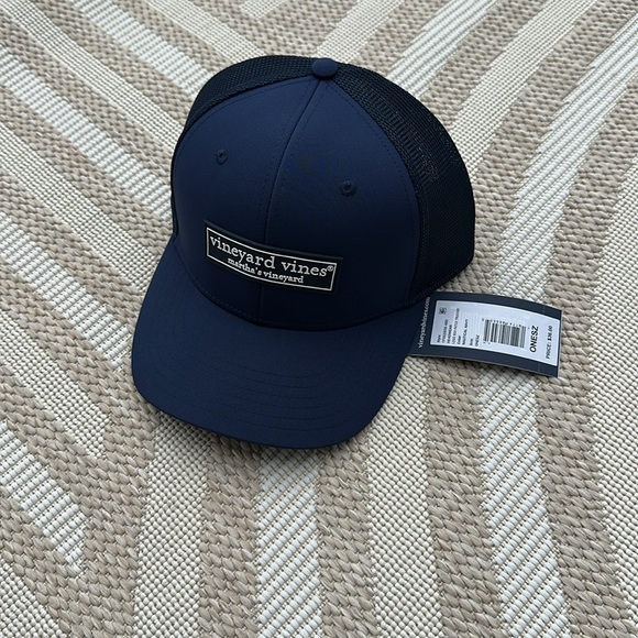 New vineyard vines Mens blue SnapBack trucker - Picture 1 of 5